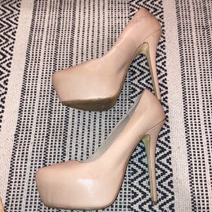 Nude/Beige Steve Madden Delirious Platform pumps